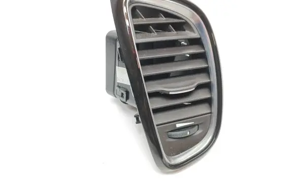 Renault Espace V (RFC) Dashboard side air vent grill/cover trim 687605833R 3103000