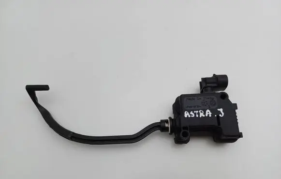 Opel Astra J Fuel tank cap lock 13348741
