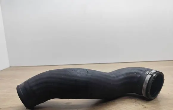 Volvo XC90 Intercooler hose/pipe 31261366