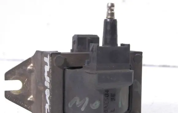 Renault Twingo I High voltage ignition coil 7700749450
