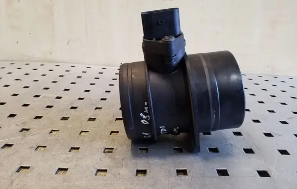 Seat Leon (1P) Mass air flow meter 0281002461 074906461B