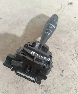 Mitsubishi Space Runner Indicator stalk