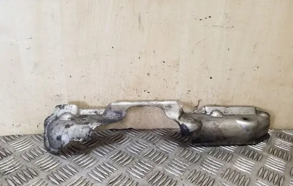 Chevrolet Captiva Exhaust heat shield