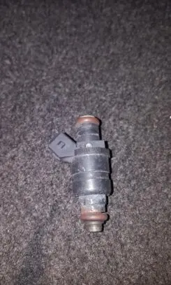 Audi A6 S6 C5 4B Fuel injector 078133551ac