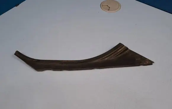 Volkswagen Touareg II Under headlight/headlamp trim 7P6941778A