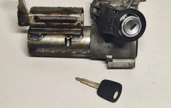 Ford Focus Ignition lock