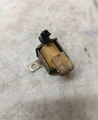 Audi 80 90 S2 B4 Turbo solenoid valve 028906283B 72192413
