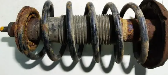 Volkswagen Golf II Front coil spring