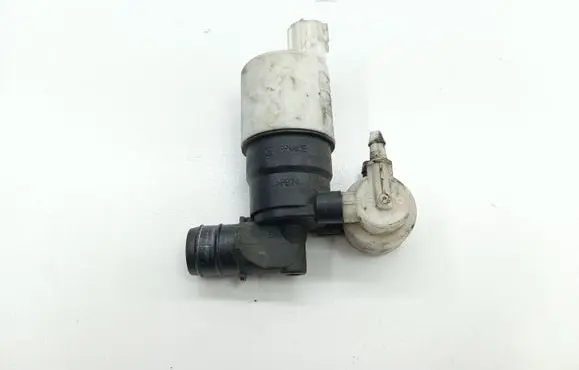 Ford Focus C-MAX Windscreen/windshield washer pump BK2117K624