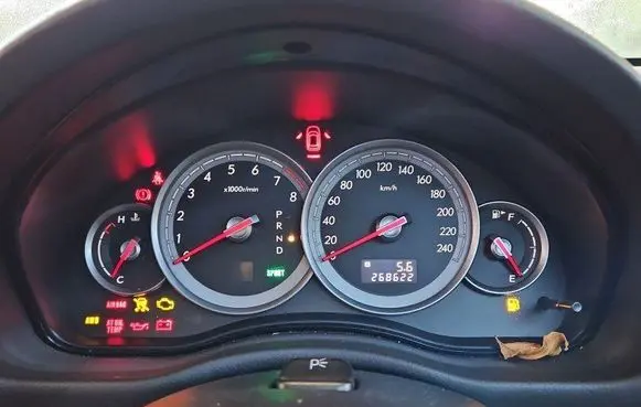 Speedometer (instrument cluster)