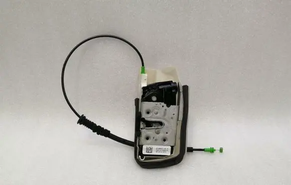 Tesla Model 3 Front door lock 150067299A