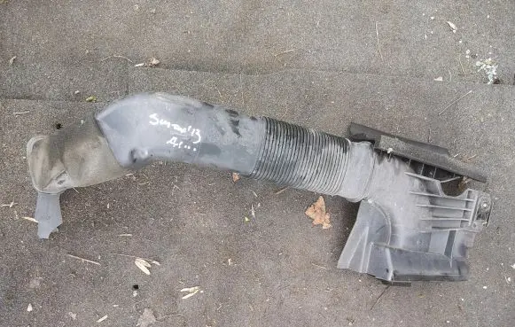 Ford S-MAX Air intake duct part AG919E635AE