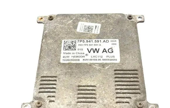 Seat Leon (5F) Voltage converter/converter module 7P5941591AD