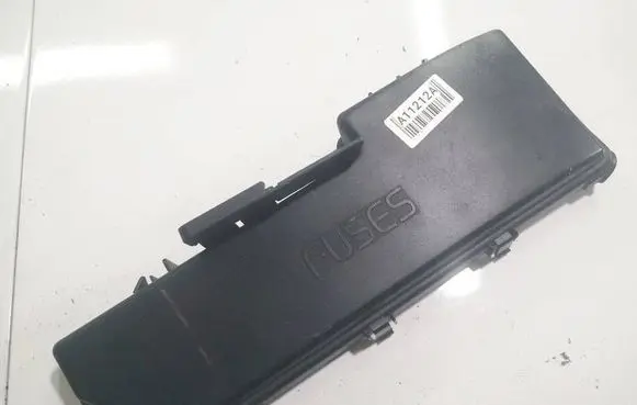 Volvo S60 Fuse box cover 9494211