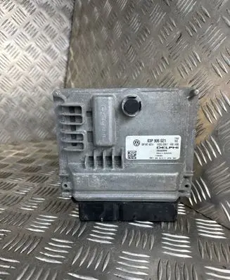 Volkswagen Polo V 6R Engine control unit/module 03P906021 03P907425A 28332899