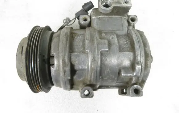 KIA Carens II Air conditioning (A/C) compressor (pump) 99000244 8FK351273461