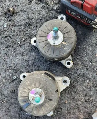 KIA Stinger Front wheel hub spindle knuckle brak