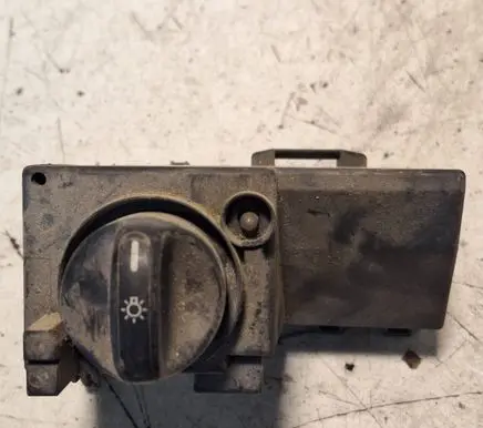 Mercedes-Benz E W210 Light switch 04055001 2105450104
