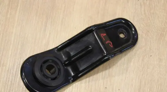 Opel Antara Radiator mount bracket 