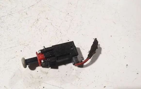 Opel Astra H Brake pedal sensor switch 56701395 569619858