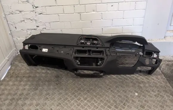 BMW 5 G30 G31 G38 Dashboard 9378582 BX20499 HT937147804