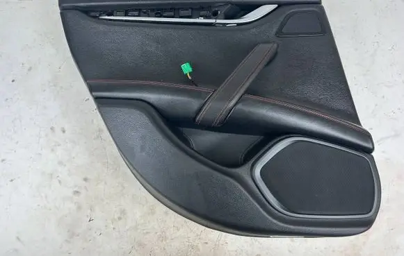 Maserati Ghibli Rear door card panel trim 06700201550