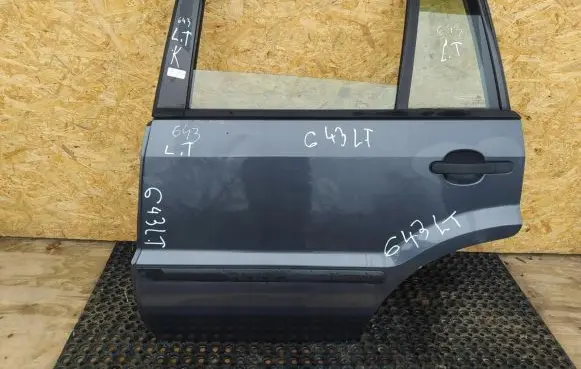 Ford Fusion Rear door
