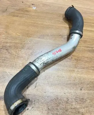 BMW 5 E39 Intercooler hose/pipe 2247967