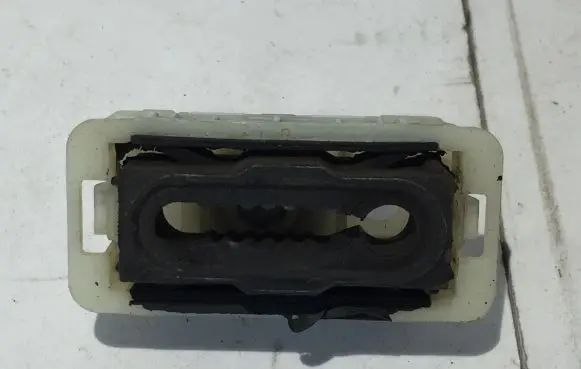 Toyota Proace Radiator mount bracket 9800613580 ESF1002600 ESF1002500