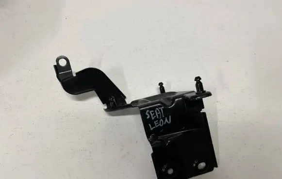 Seat Leon (5F) ABS pump bracket 5Q1614235