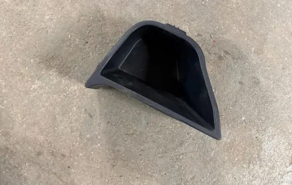 Toyota Auris E180 Glove box in trunk 6474402020