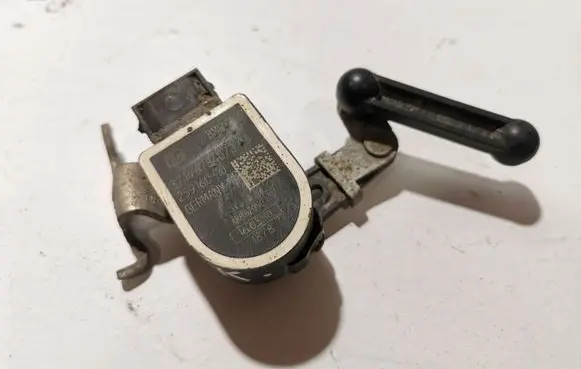 BMW 5 GT F07 Headlight/headlamp level sensor 6784072
