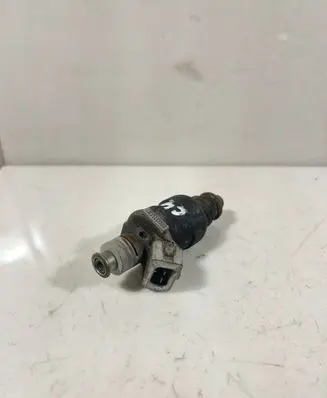 Audi A6 S6 C4 4A Fuel injector 078133551N