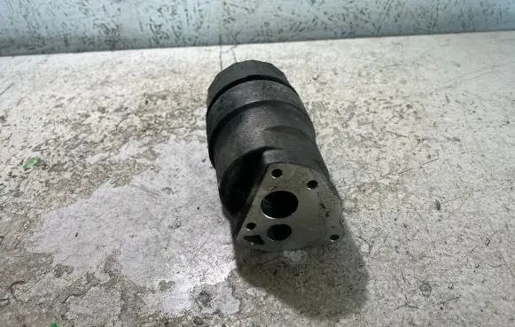 Jaguar XF X260 Oil filter mounting bracket RP69936K751AB