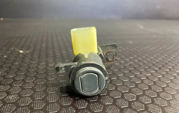 Audi A8 S8 D2 4D Parking PDC sensor 4B0919275A