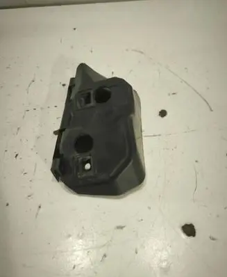 Volvo V50 Front bumper mounting bracket 30655875