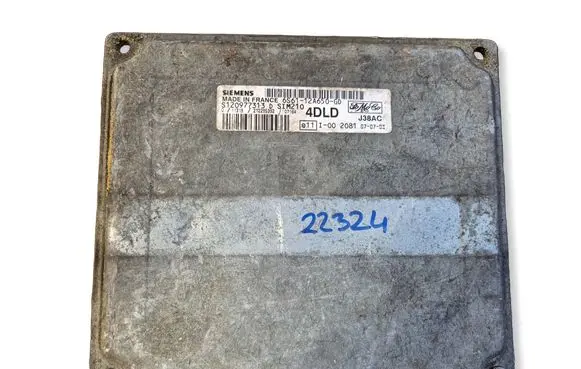Ford Focus Engine control unit/module 6S6112A650GD S120977313D