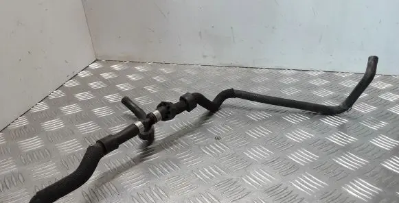 Volkswagen Tiguan Engine coolant pipe/hose