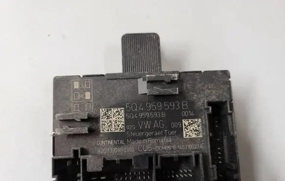 Volkswagen Golf VII Door control unit/module 5Q4959593B A2C7392890300