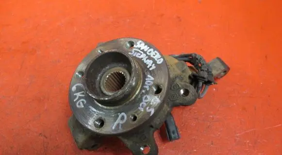Dacia Sandero Front wheel hub spindle knuckle