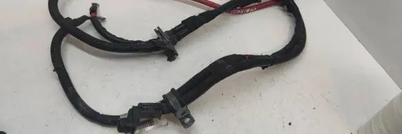 Positive cable (battery)