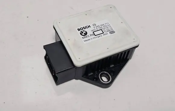 BMW 5 E60 E61 ESP acceleration yaw rate sensor 6782370 0265005711 7048633