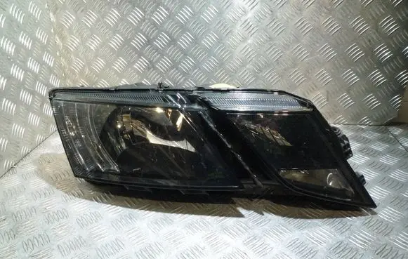 Skoda Octavia Mk3 (5E) Headlight/headlamp 030110420200 5E1941016C LE15A6368