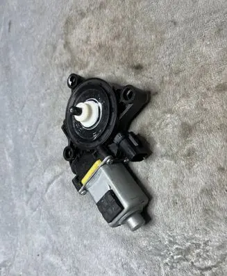 KIA Ceed Rear glass lock/latch C757 82460F1000