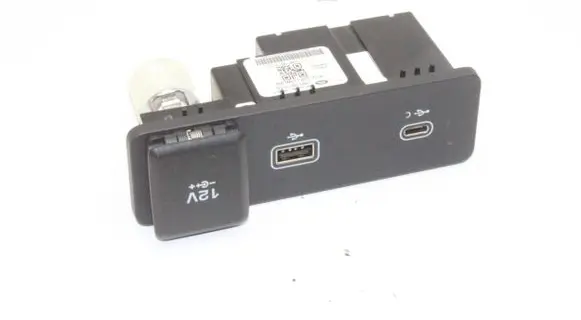 Jaguar I-Pace AUX in-socket connector L8B219E110CD