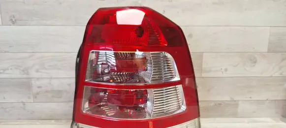 Opel Zafira B Rear/tail lights 