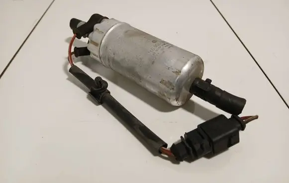 Volkswagen PASSAT CC Fuel injection high pressure pump 1K0906089A 0580464121 889070022