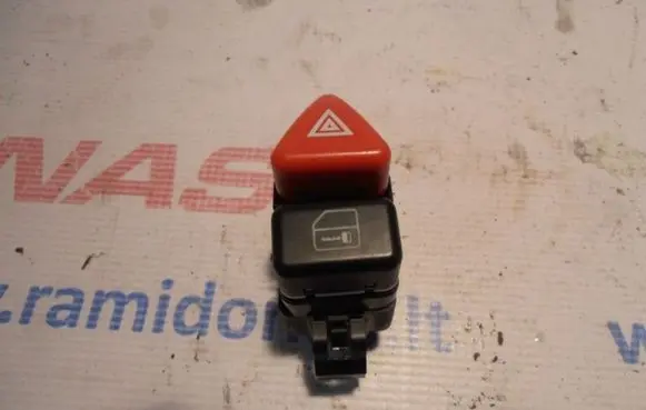 Mercedes-Benz A W168 Hazard light switch