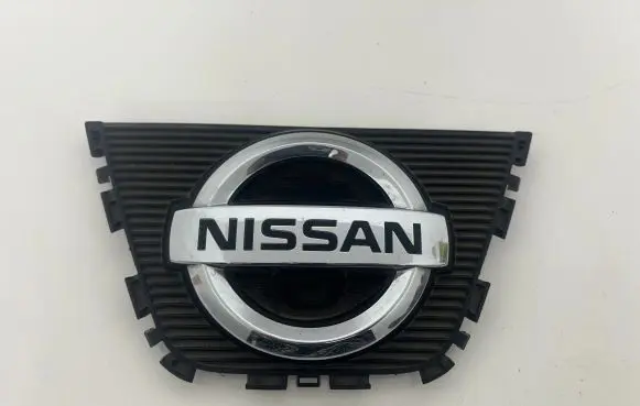 Nissan Qashqai Manufacturer badge logo/emblem 62312BR10A