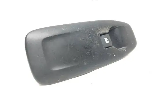 Peugeot 208 Electric window control switch 96751118ZD